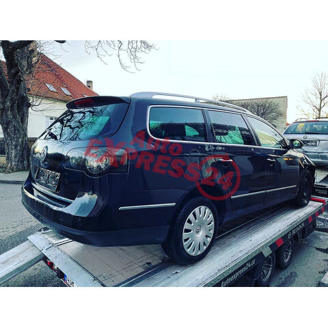 Veškeré náhradní díly VW Passat B6 kombi 2007 BMR HYC LC9X