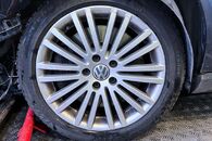 Vůz na náhradní díly VW Passat B6 sedan 2007 AXZ HXX LC5F