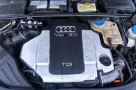 Vůz na náhradní díly Audi A4 B7 S-line sedan 2006 ASB HXQ LZ9Y