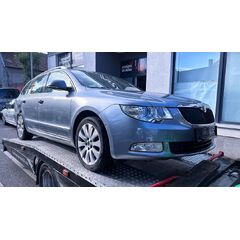 Vůz na náhradní díly Škoda Superb 2 kombi 2010 CDAA LHC LF8L