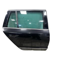 Škoda Superb 2 facelift kombi Laurin a Klement r.v. 2015 černá metalíza kód barvy LF9R 9910 1Z1Z pravé zadní dveře
