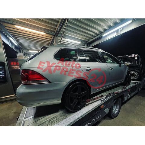 Vůz na náhradní díly VW Golf 6 kombi r.v. 2012 CFHC NJK LA7W