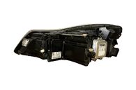 Škoda Octavia 2 facelift sedan r.v. 2010 pravé přední světlo xenon 7L6941329B 5DV009610-00