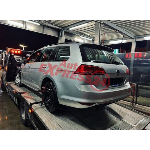 Vůz na náhradní díly VW Golf 7 kombi 2015 CXXB MWW LA7W