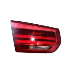 BMW 3 F31 318D touring r.v. 2016 levé zadní vnitřní světlo