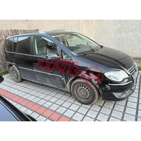 Vůz na náhradní díly VW Touran 1T2 FL 2008 BMY KRX LC9X