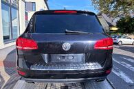 Vůz na náhradní díly VW Touareg 7P r.v. 2011 CKDA LSG LC9X