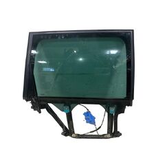 VW Touareg 7L r.v. 2010 pravé zadní sklo