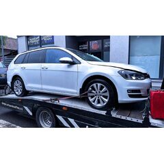 Vůz na náhradní díly VW Golf 7 kombi 2015 CLHA QRK LC9A