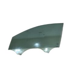 VW Golf 7 kombi r.v. 2014 levé přední sklo