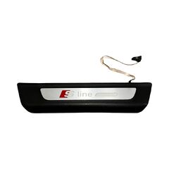 Audi Q7 4M r.v. 2018 druhá generace práva zadní prahová lišta 4M0947418B