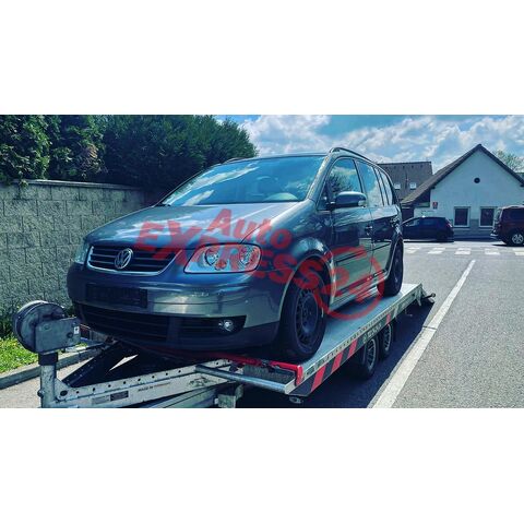 Veškeré náhradní díly VW Touran 1T r.v. 2006 BXE GQN LD7X