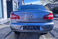 Vůz na náhradní díly Škoda Superb 2 sedan 2009 CBBB KNY LF8L