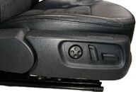 Škoda Octavia 2 facelift kombi Laurin a Klement r.v. 2011 sedačky