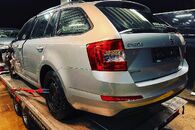 Náhradní díly Škoda Octavia 3 kombi 2013 CLHA MWW LA7W