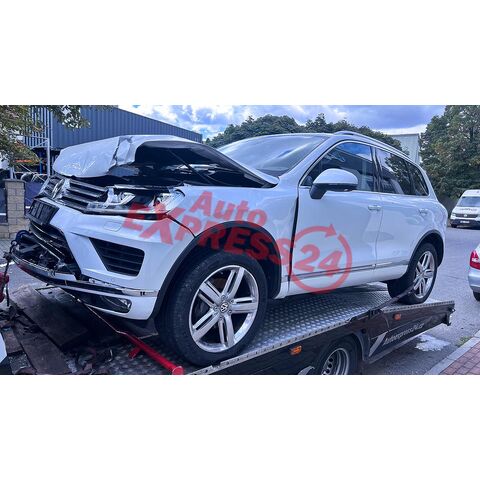 Vůz na náhradní díly VW Touareg 7P facelift 2015 CVVA PXP L0K1