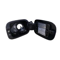 Škoda Octavia 3 RS kombi r.v. 2014 černá metalíza kód barvy LF9R 9910 1Z1Z víko nádrže 5E0809702B 5E0809702C