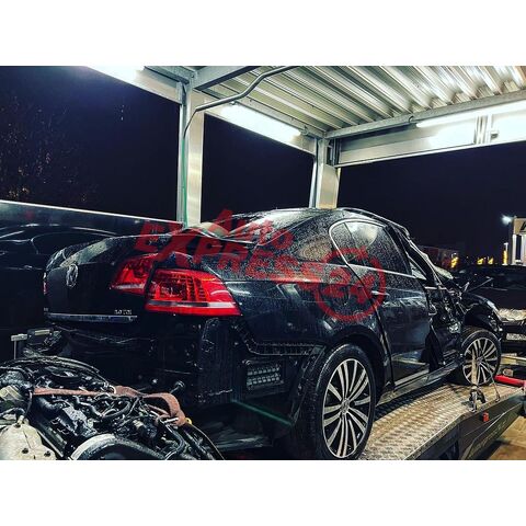 Veškeré náhradní díly VW Passat B7 sedan 2014 CFGC PQK LC9X