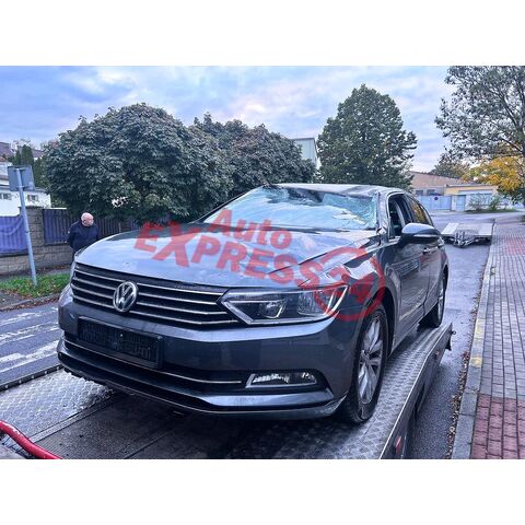 Vůz na náhradní díly VW Passat B8 kombi 2017 DCXA SMS LR7H