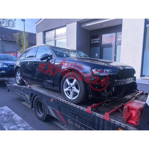 Vůz na náhradní díly Audi A4 B8 8K FL avant 13 CJCB NYM LZ7L