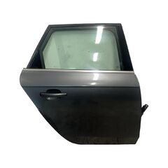 Audi A4 B8 facelift allroad r.v. 2013 tmavě šedá metalíza kód barvy LX7R pravé zadní dveře