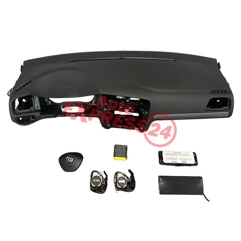 VW Golf 7 kombi r.v. 2014 černá palubní deska