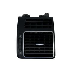 VW Touran 1T3 r.v. 2014 pravý ofukovač 1T0819704E