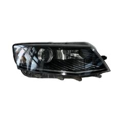 Škoda Octavia 3 kombi r.v. 2017 pravé přední světlo xenon 5E1941016B jednotky 8K0941597B 1T0941329B 4G0907697D