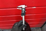 Kola 225/50 R17 2x zimni pneu 6mm 1x michelin 7N5601025B 7.0Jx17H2 ET39