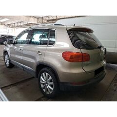 Vůz na náhradní díly VW Tiguan 5N FL 2013 CFFB NYD LA1X