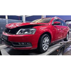 Vůz na náhradní díly VW Passat B7 kombi 2011 CDGA KWB LY3D