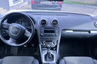 Vůz na náhradní díly Audi A3 8P FL sportback 2009 CBAB KNS LY9C