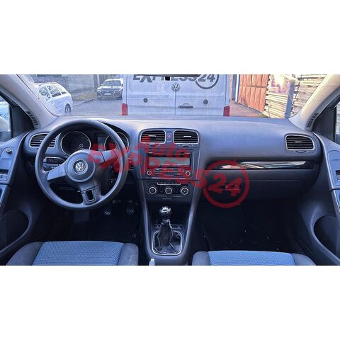 Vůz na náhradní díly VW Golf 6 hatchback 2011 CAYC MDZ LA7W