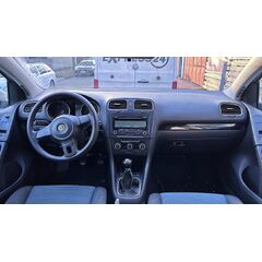 Vůz na náhradní díly VW Golf 6 hatchback 2011 CAYC MDZ LA7W