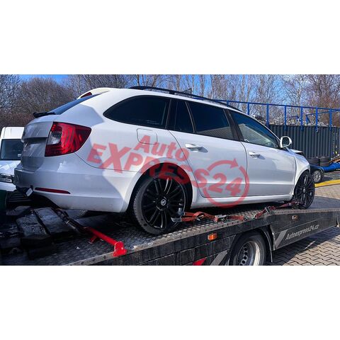 Vůz na náhradní díly Škoda Superb 2 FL kombi 2015 CFFB NFU LF9E