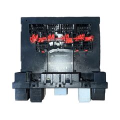 VW Passat B6 kombi R-Line r.v. 2010 centrální řídící jednotka 3C8937049E