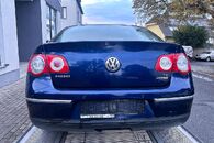 Vůz na náhradní díly VW Passat B6 sedan 2010 CDGA MGM LD5Q