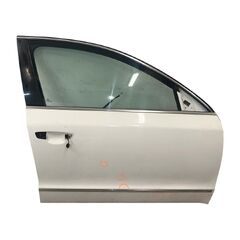 Škoda Superb 2 kombi r.v. 2013 bílá barva kód barvy LF9E 1026 9P9P pravé přední dveře