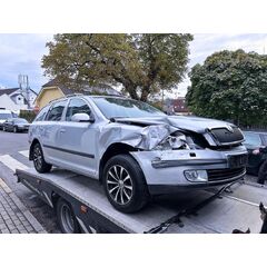 Vůz na náhradní díly Škoda Octavia 2 kombi 2008 BXE KNQ LA7W