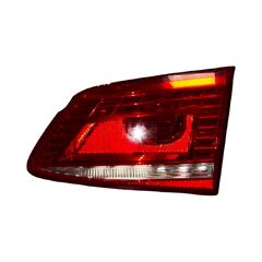 VW Passat B7 kombi r.v. 2014 pravé zadní vnitřní světlo LED 3AF945308E