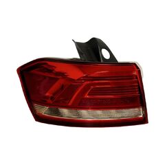 VW Passat B8 kombi r.v. 2015 levé zadní vnější světlo