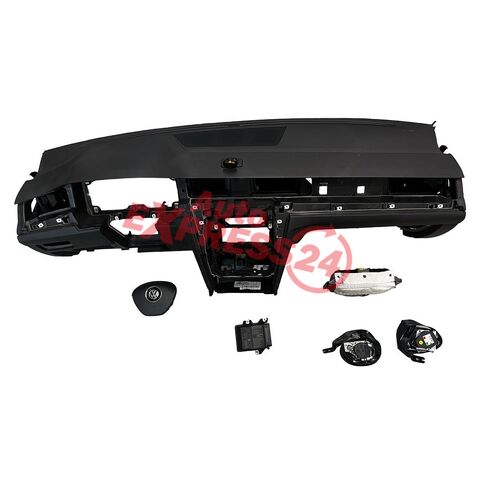 VW Passat B8 kombi r.v. 2015 černá palubní deska