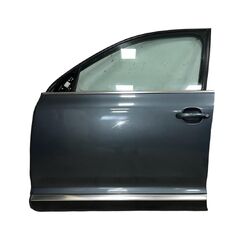 VW Touareg 7L r.v. 2006 tmavě šedá metalíza kód barvy LD7U levé přední dveře