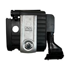 VW Passat B6 kombi r.v. 2006 horní kryt motoru BWA 06F133837