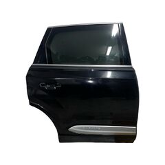 Audi Q7 4M r.v. 2018 druhá generace černá metalíza kód barvy LC9X pravé zadní dveře