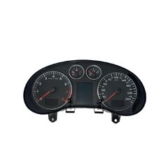 Audi A3 8P třídveřová verze r.v. 2008 benzínové budíky 8P0920931F