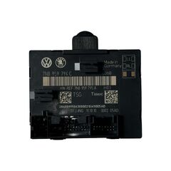 VW Sharan 7N r.v. 2011 řídící jednotka dveří 7N0959794C 7N0959795A