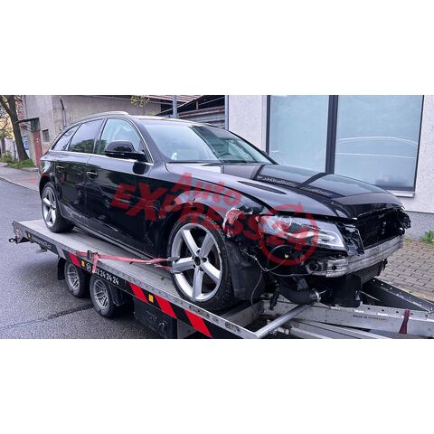 Vůz na náhradní díly Audi A4 B8 8K avant 09 CAGA JJG LZ9Y