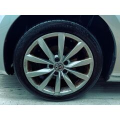 Vůz na náhradní díly VW Golf 7 kombi 2015 CRBC PFL LA7W