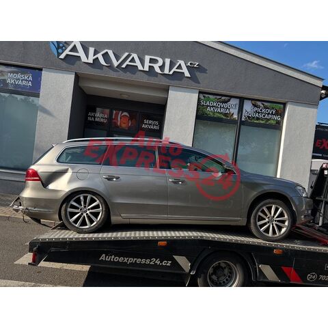 Vůz na náhradní díly VW Passat B7 kombi 2012 CFFB NFV LC8Y